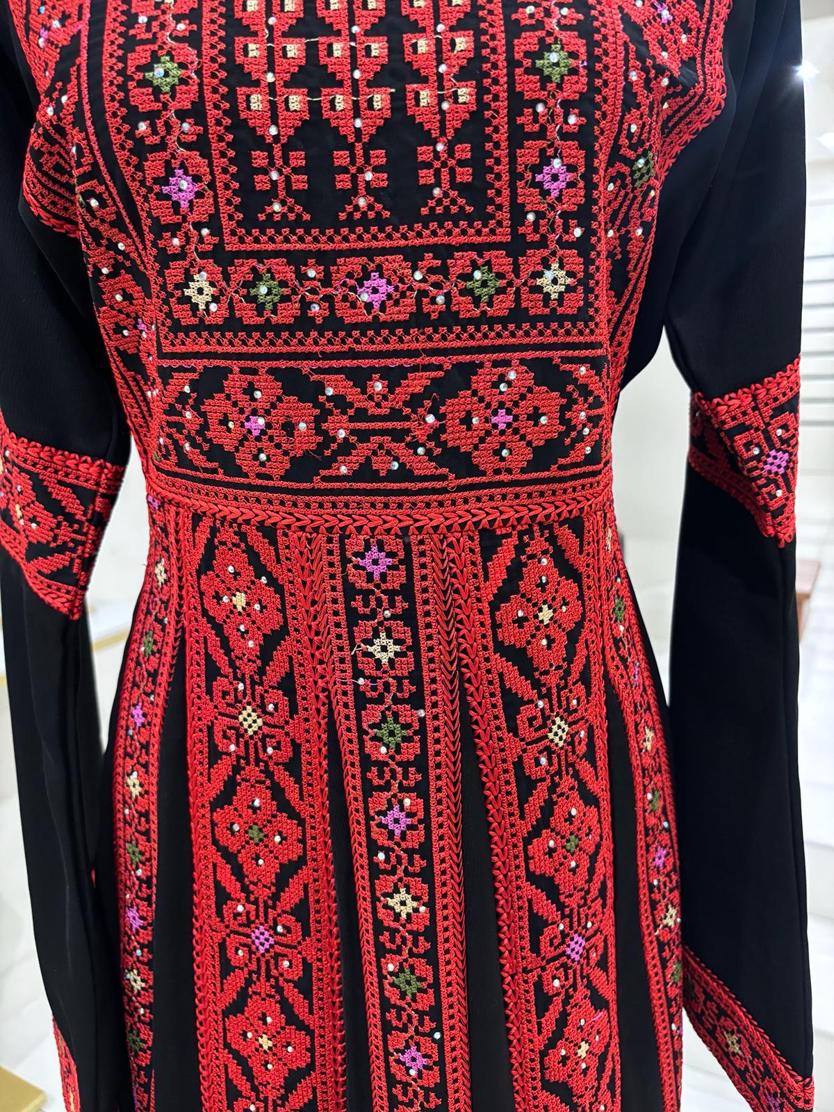 Orouq Thobe with Wool Hook Stitch (Red)