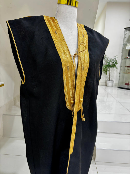 Black kid’s bisht