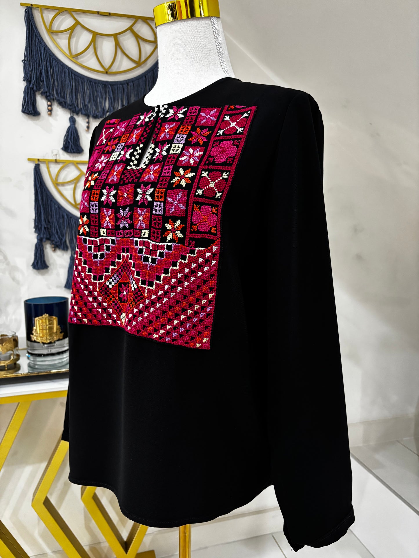 Tatreez top (Al Khalil City Qabah)