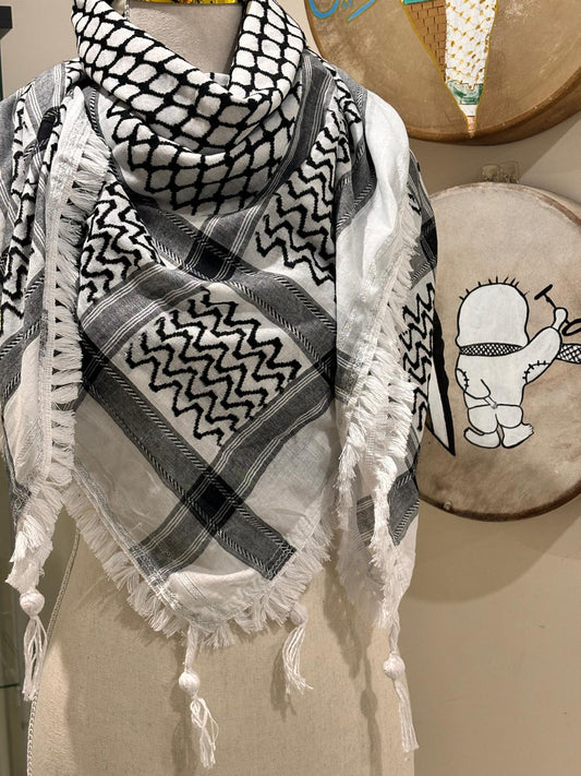 Keffiyeh Black and White Light Fringe