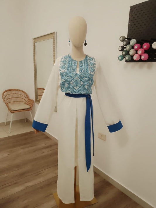 Palestinian Jellayeh (White and Blue))