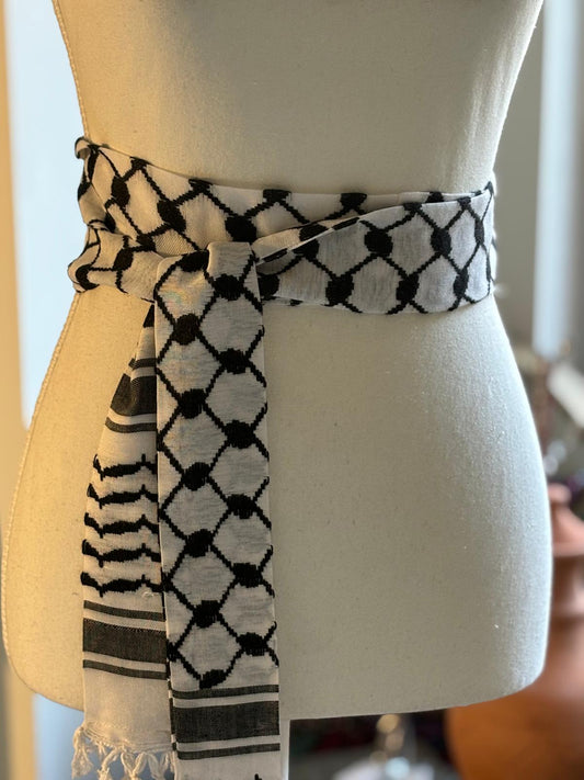 Keffiyeh belt with white tassel