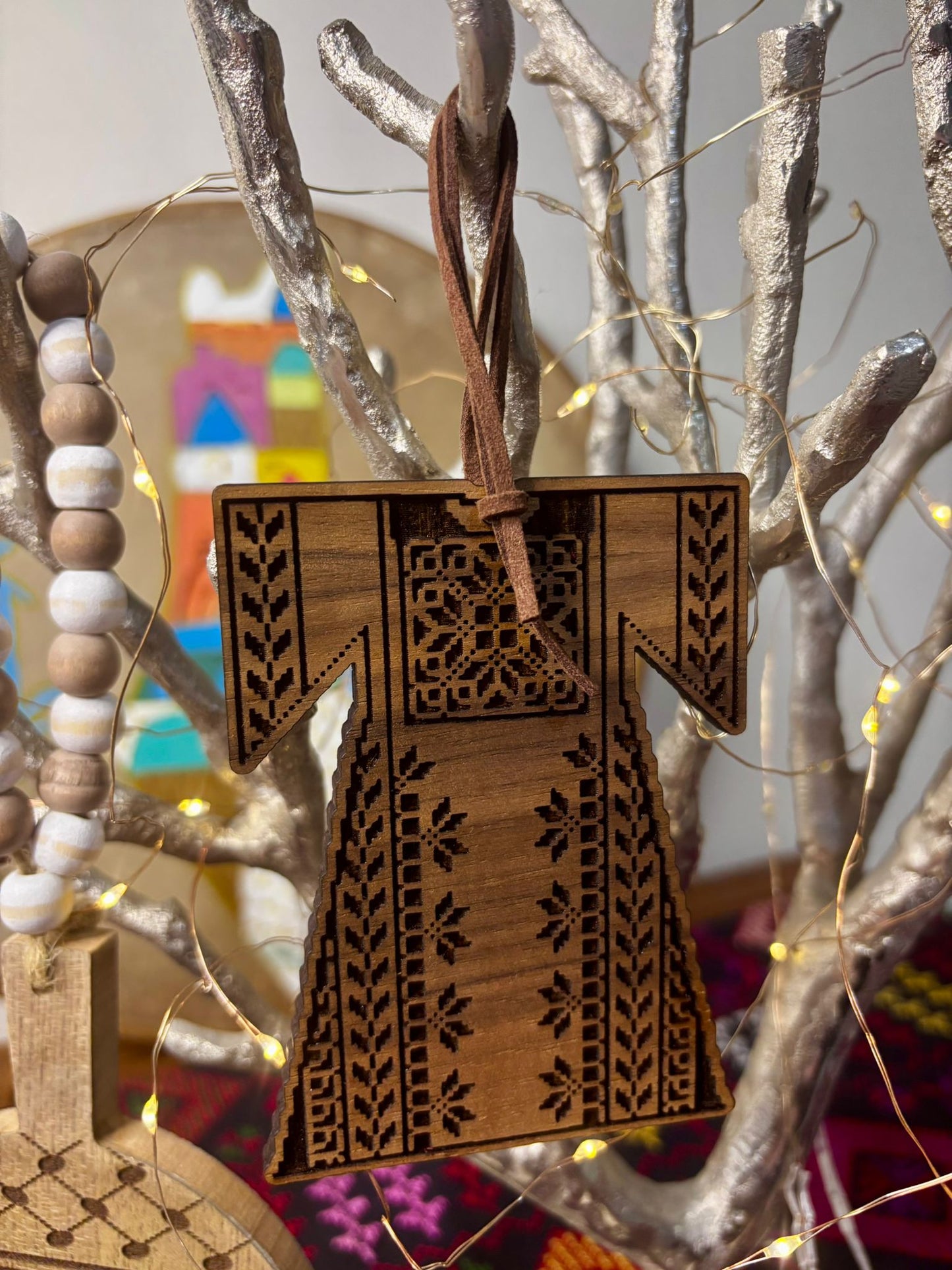 Thobe Ornament