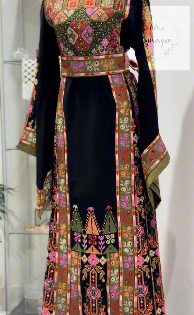 Palestinian Embroidered Thobe With Double Sided Reversible Belt (The Original Falahi Thobe) Black.