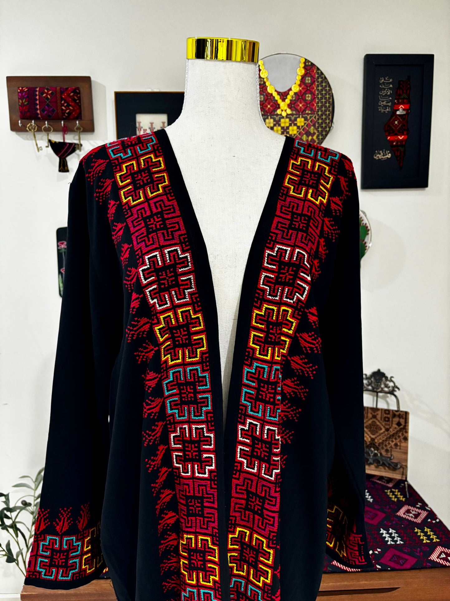 Khaimet Al Basha Abaya (Ramallah Collection)