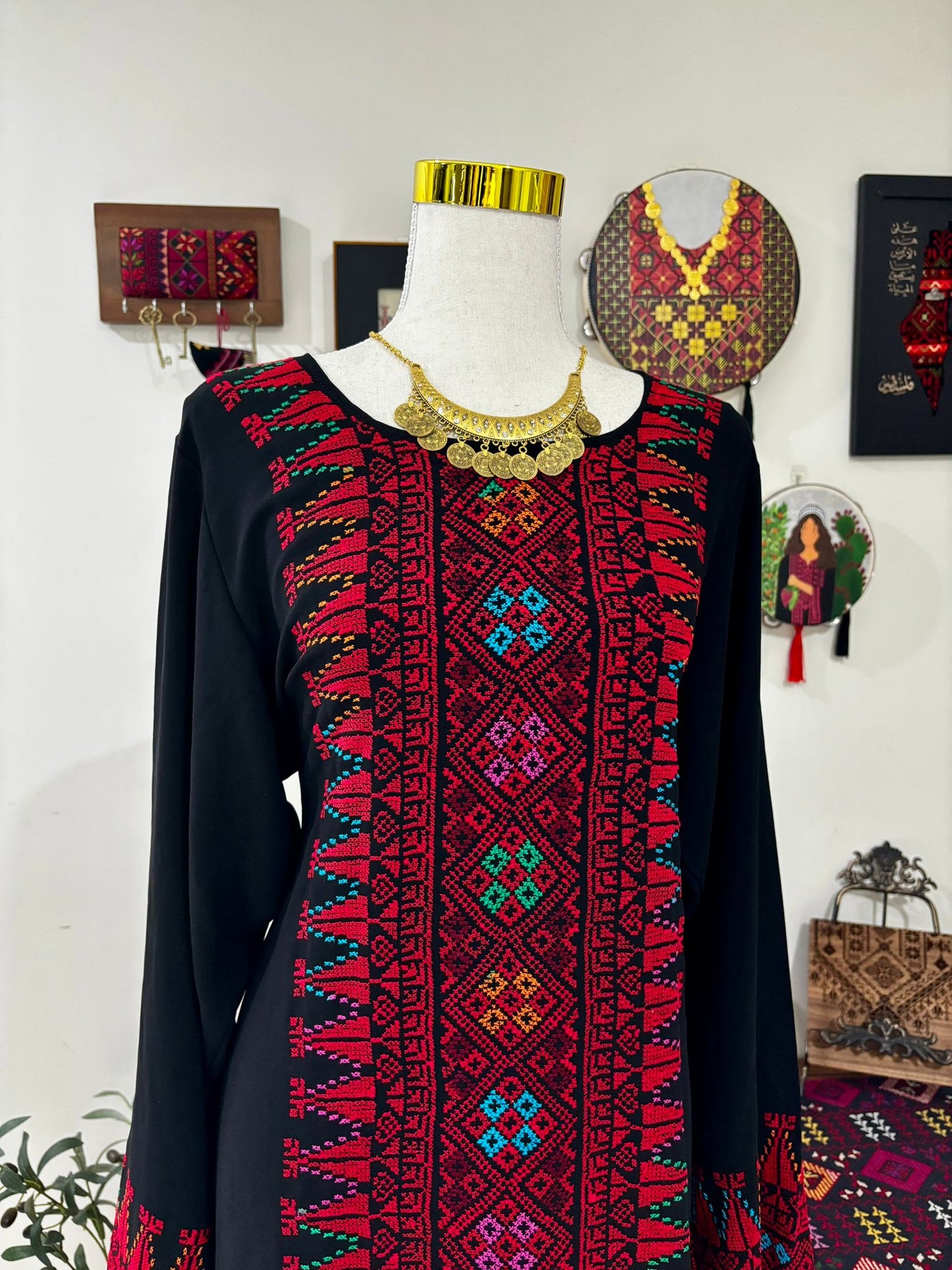 The Diamond Thobe (Ramallah Collection)