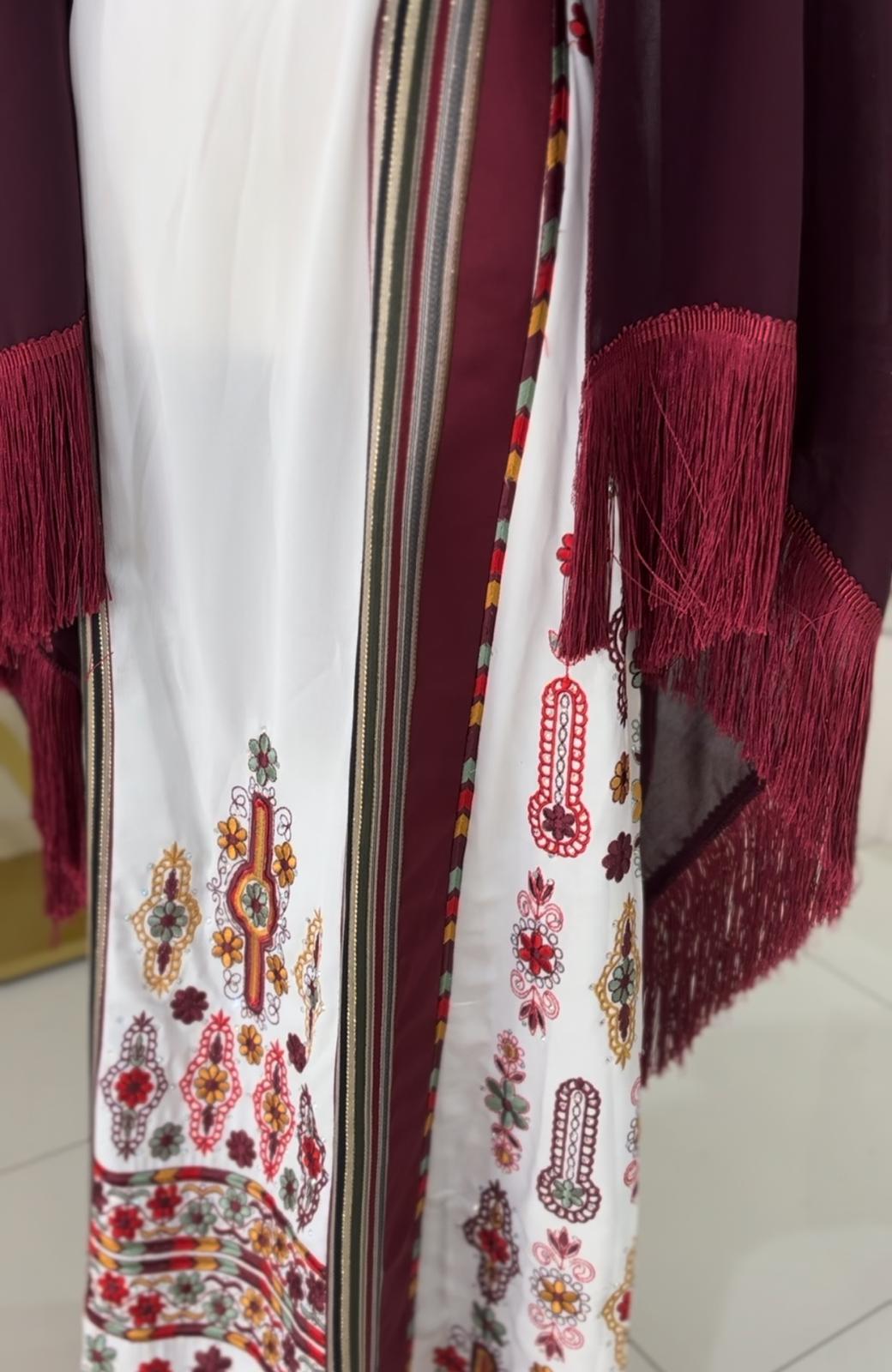 Malaka Thobe (White and Dark Red) The Queen