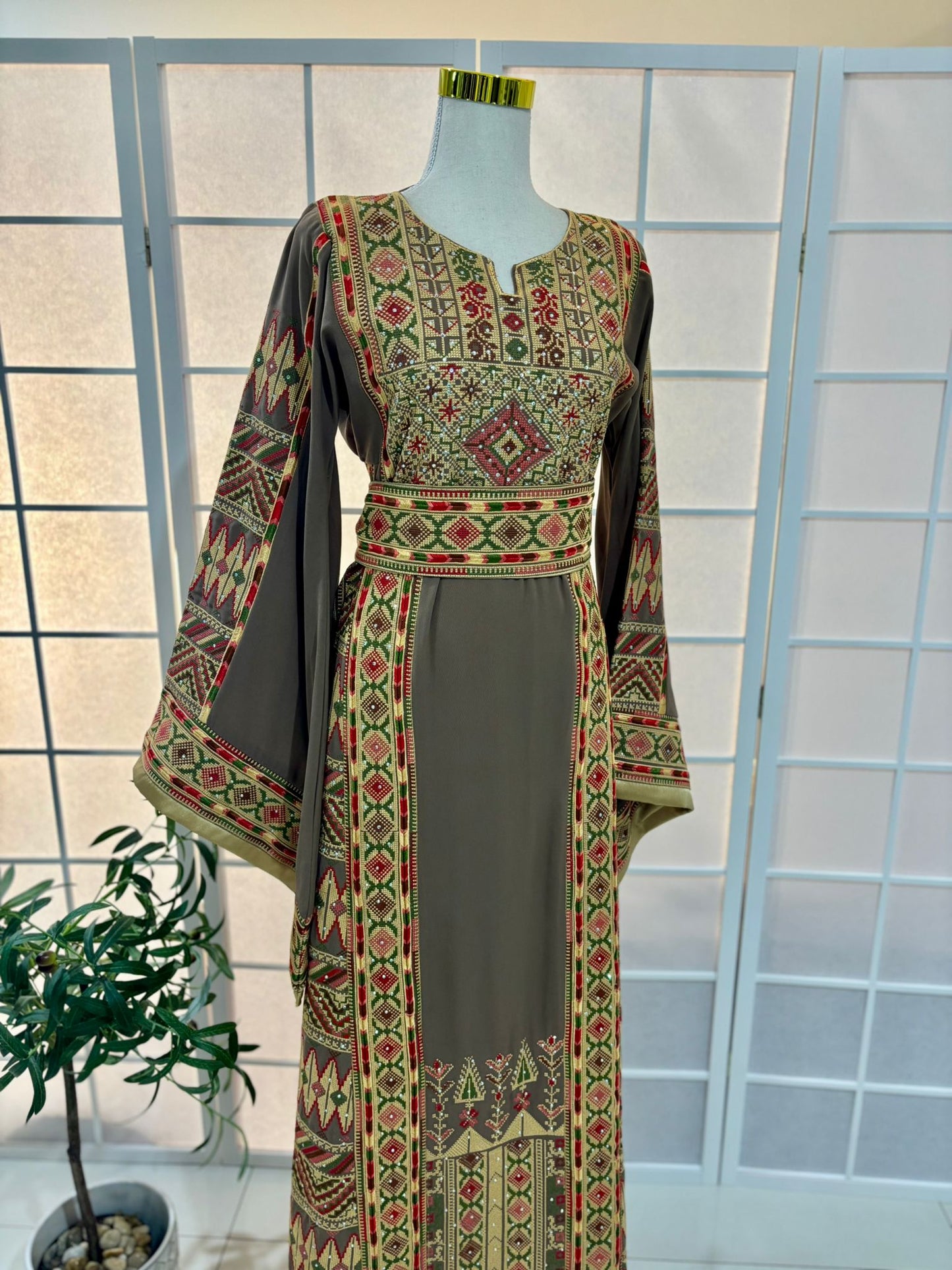 Canaan Sunrise Thobe