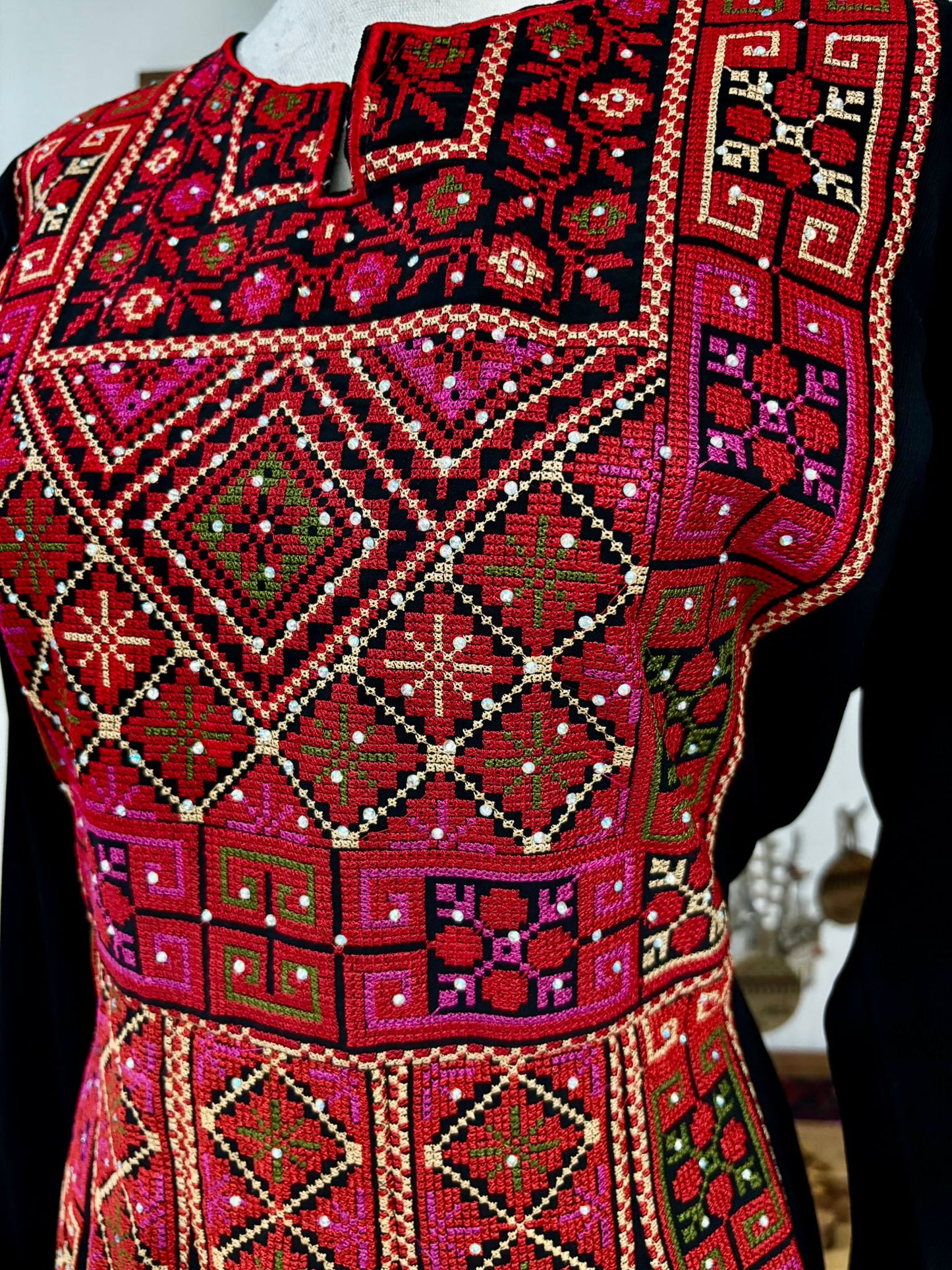 The  Orouq Thobe (Red and Black)