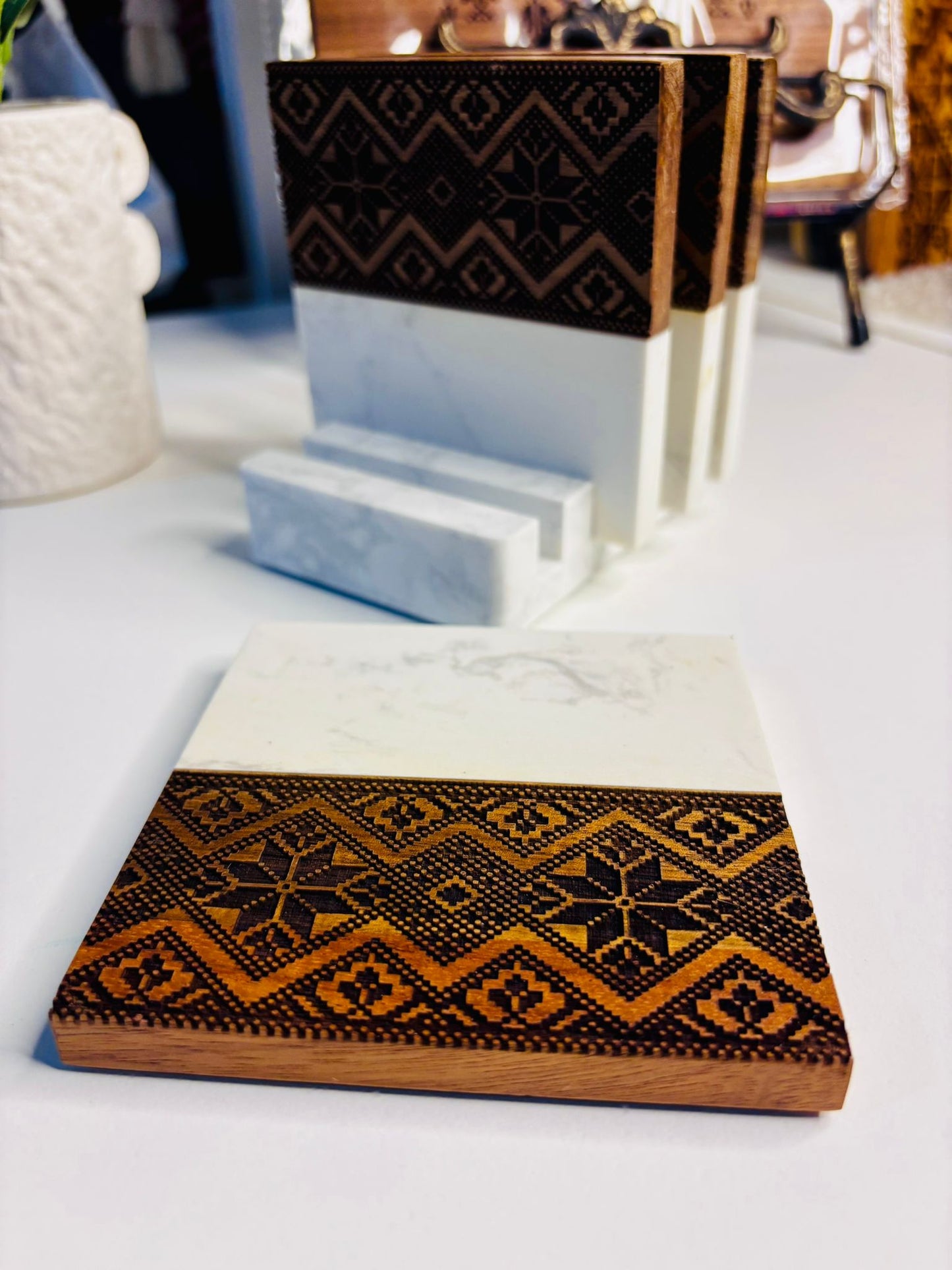 Marble Wood Tatreez Coasters with a Stand (4 coasters)