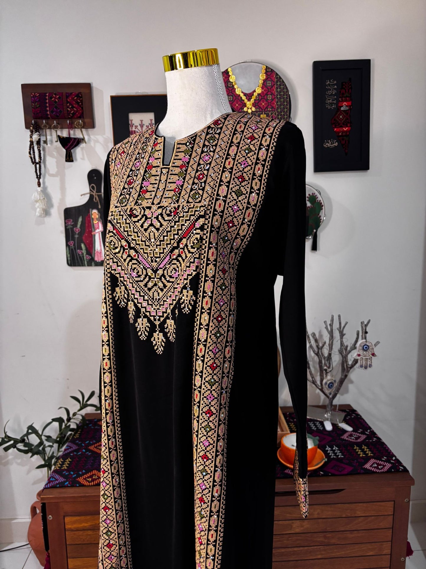 Baladi Thobe (Gold)