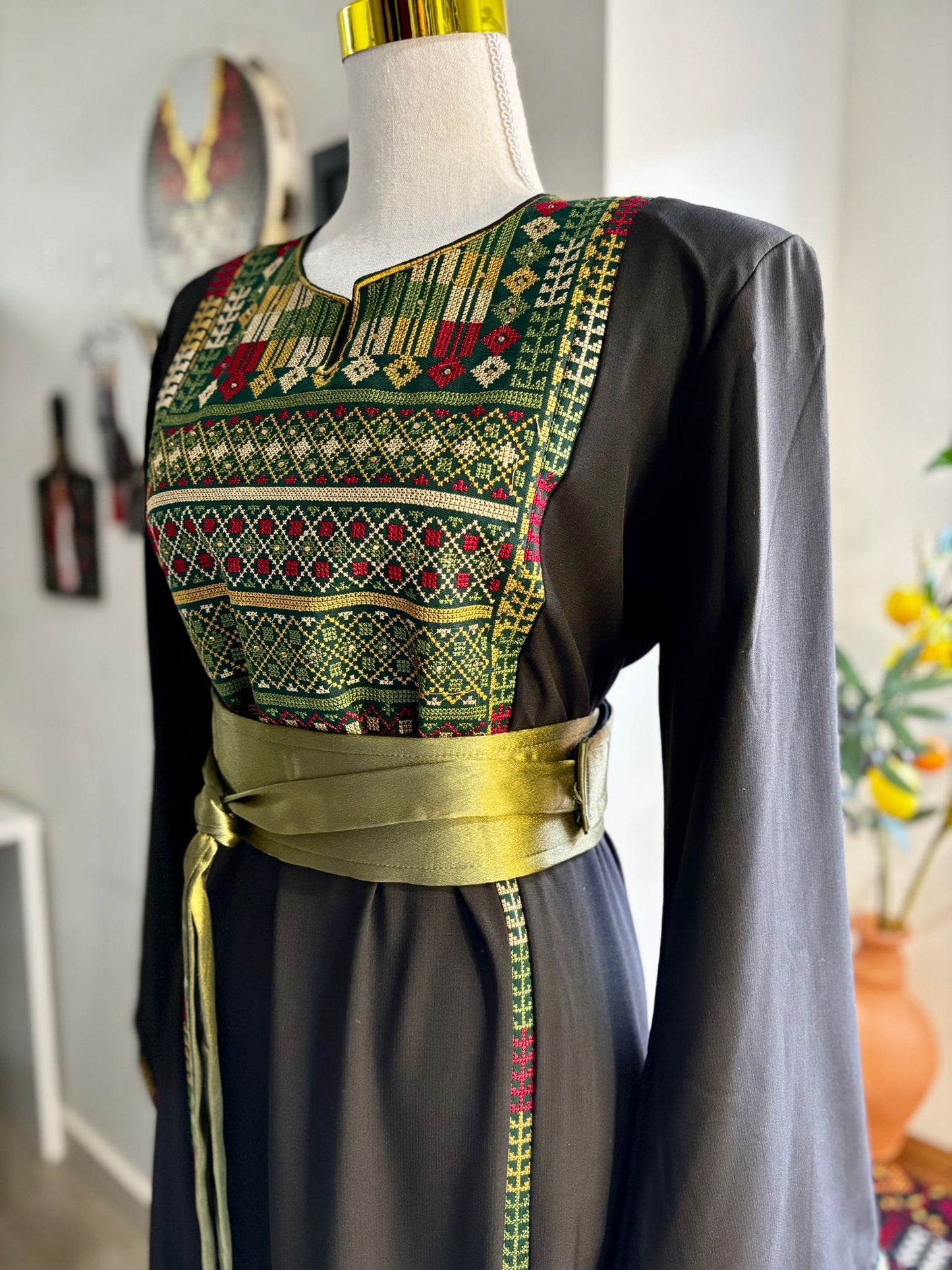 Bissan Thobe (Black and Green)