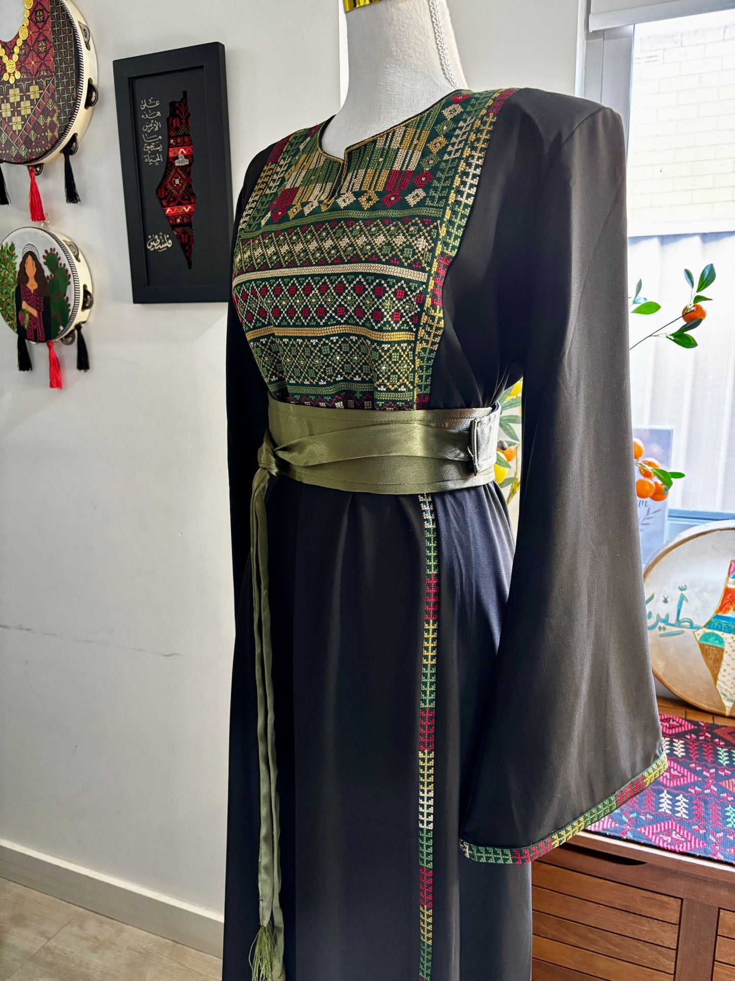Bissan Thobe (Black and Green)