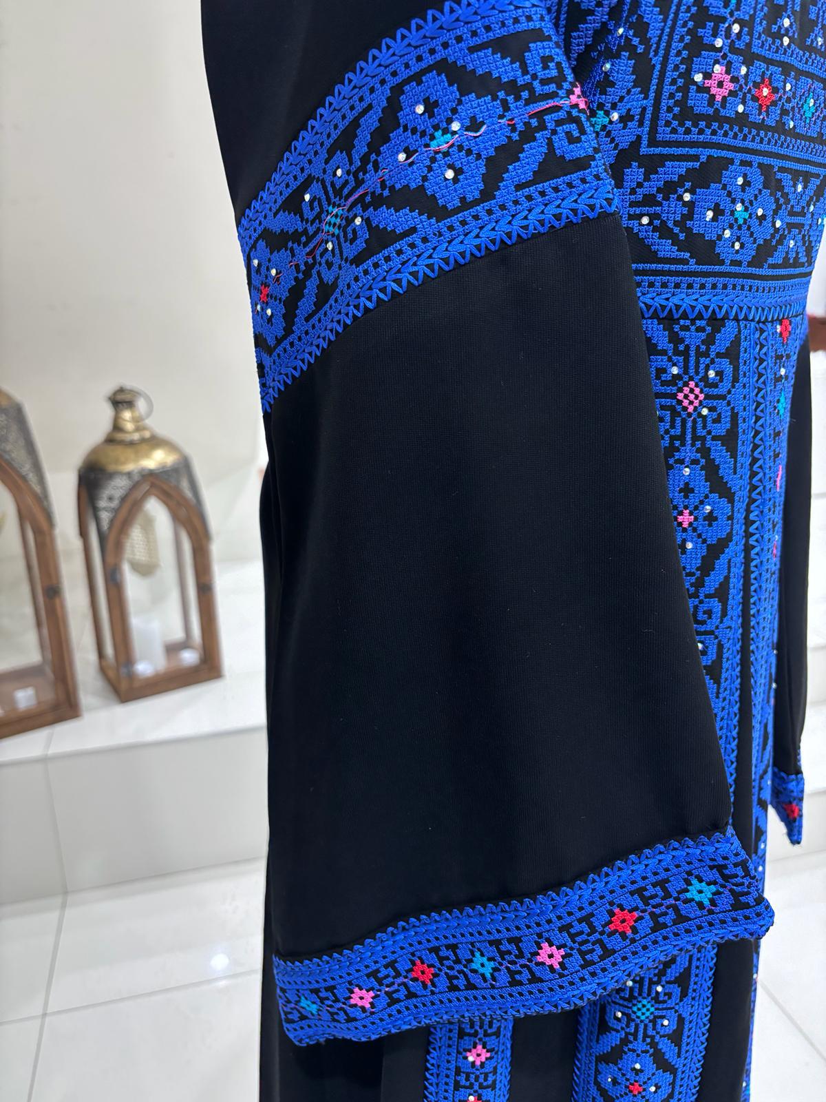 The Orouq Thobe With Wool Hook Stitch (Blue)
